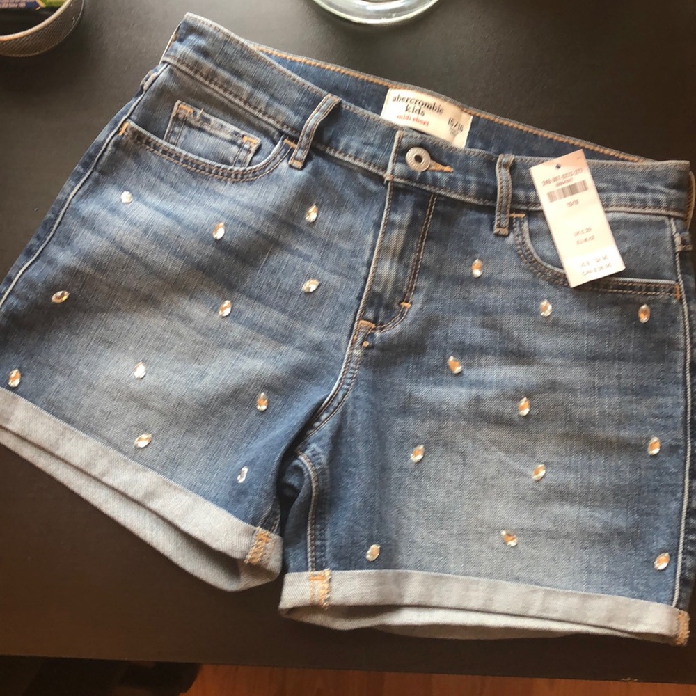 New with tags Abercrombie kids midi short